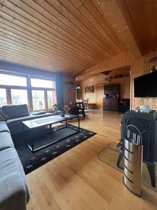 Cozy And Spacious Cabin Svensby Eksteriør billede